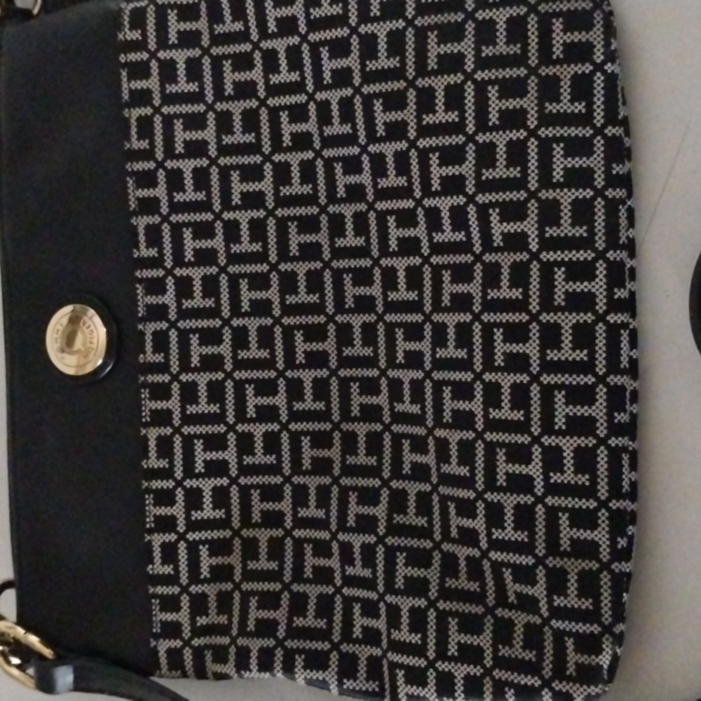 Tommy Hilfiger cross body